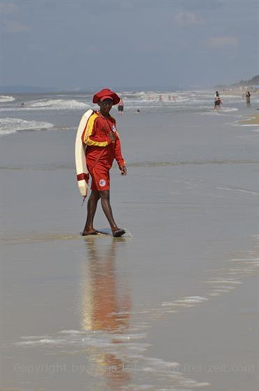 01 Mobor-Beach_and_Cavelossim-Beach,_Goa_DSC6468_b_H600